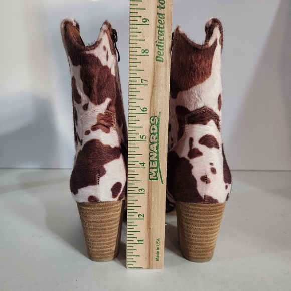 Beast Fashion Dakota Cow Print Western Cowboy Ankle Boot Womens Size 7 - Picture 5 of 9